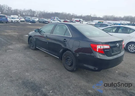 2012 Toyota Camry Le z USA, uszkodzony, nr VIN 4T1BF1FK1CU113020